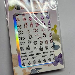 LUXURY NAIL STICKERS
